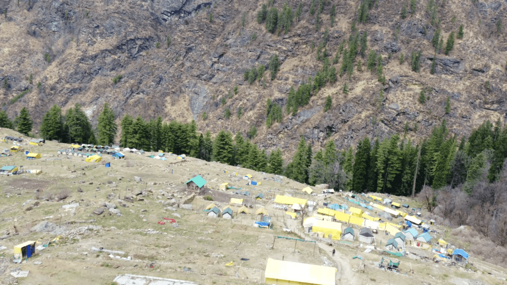 Kheerganga top campsite